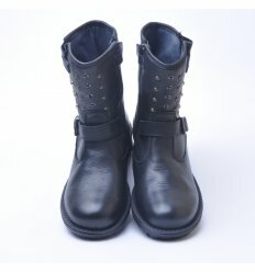 Ботинки Naturino на молнии черного цвета