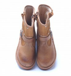 Ботинки Naturino с железными вставками коричневые